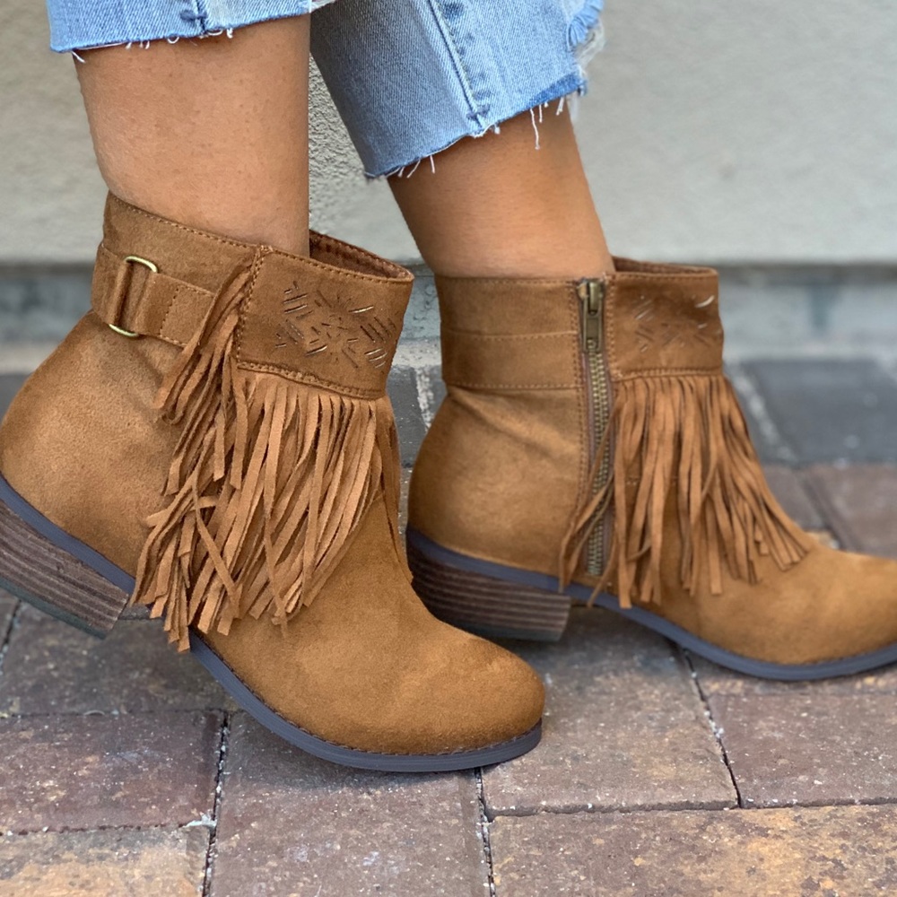 NIB Cognac Fringe Combat Ankle Boots - Picture 6 of 7